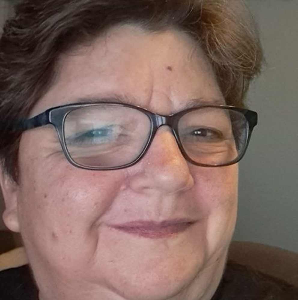 Meet your Posher, Gina